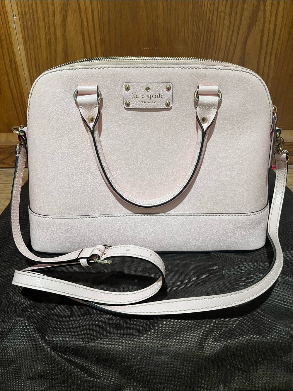 Like new- Kate Spade Rachelle Wellesley crossbody satchel in ballet pink